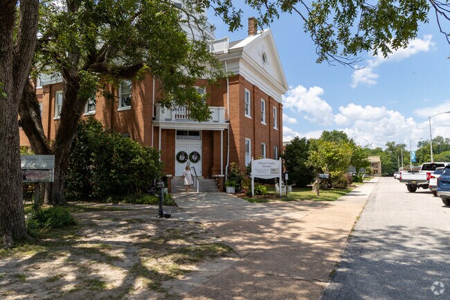Old Courthouse Museum highlights the lives of Harper Lee and Truman Capote.