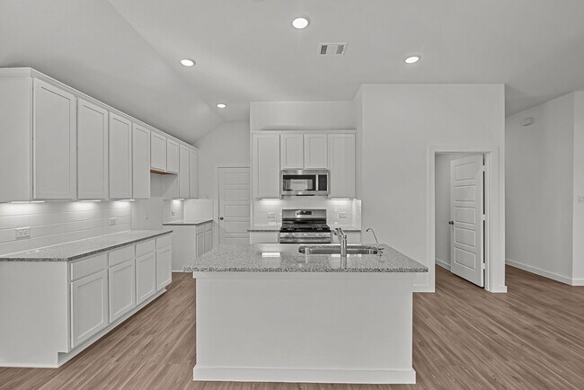 739 Hackberry Branch Ct, Magnolia, TX 77354 - photo 7