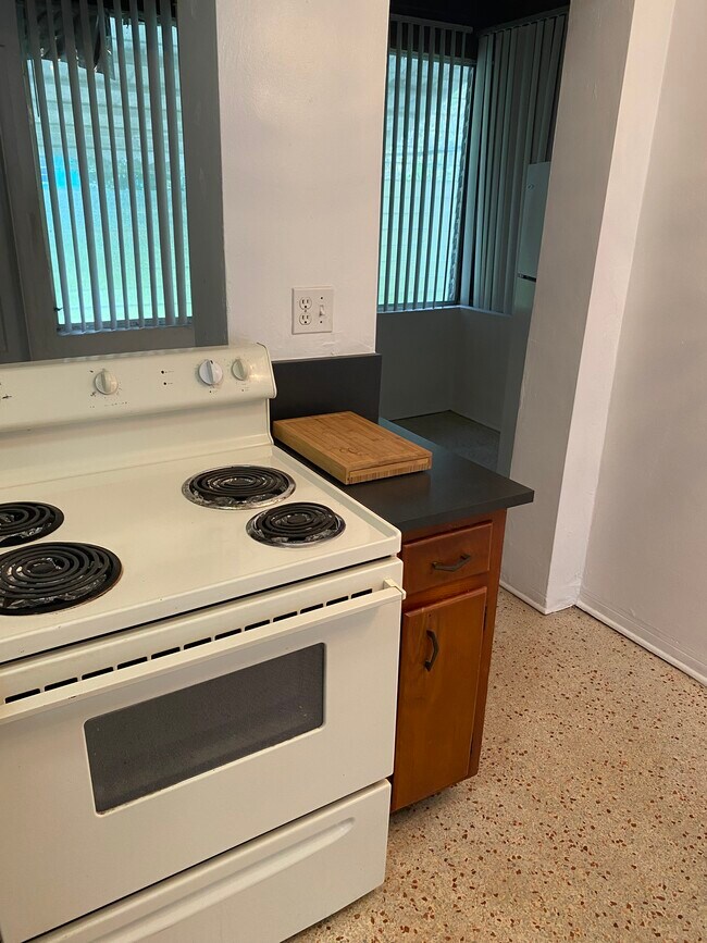1620 NE 110th Terrace unit 2, Miami, FL 33161 - photo 5