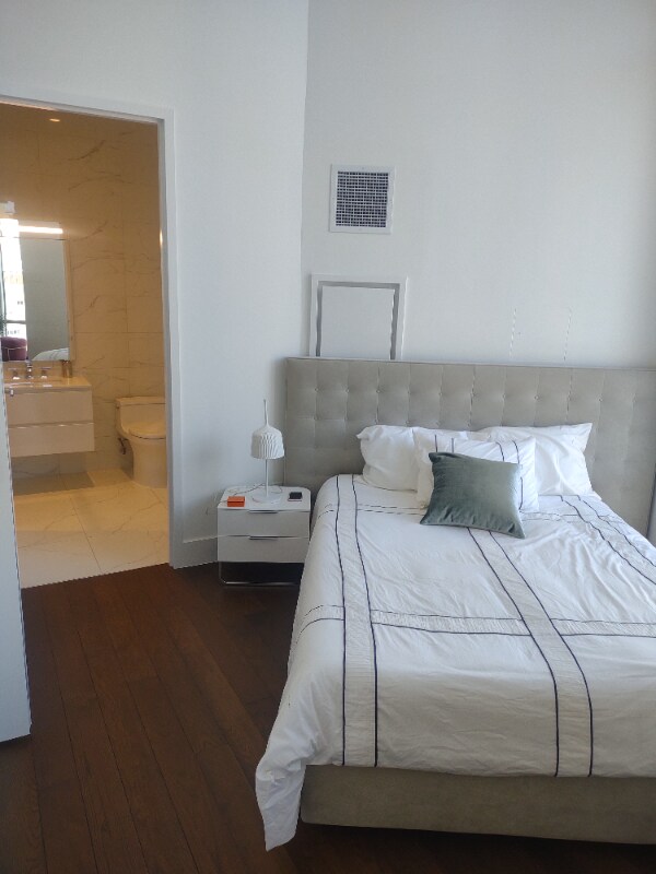 E 44th St 3rd Ave unit 23, New York, NY 10017 - photo 1