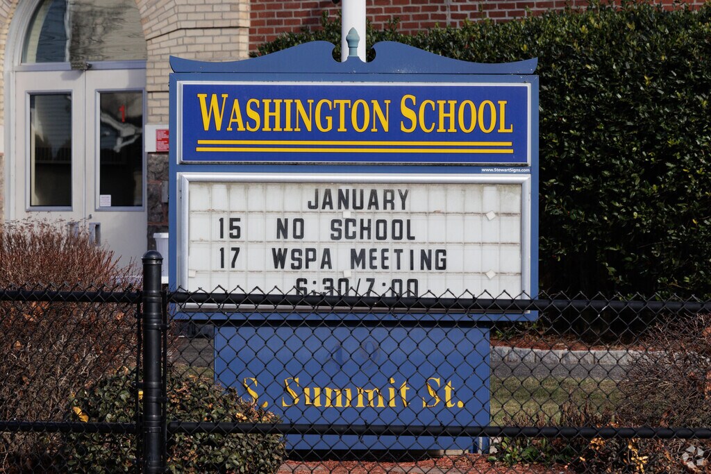 Washington Elementary School is a public school in Bergenfield, NJ.