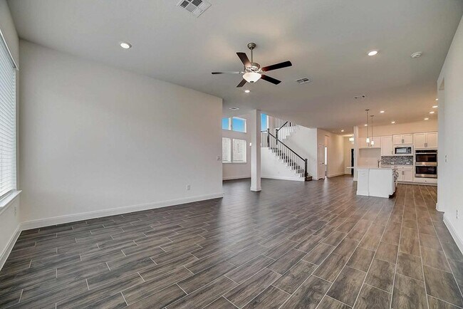 1716 Seekat Dr unit 36478085, Canyon Lake, TX 78132 - photo 4