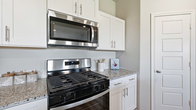 16428 Hudson Prairie Way, Justin, TX 76247 - photo 5