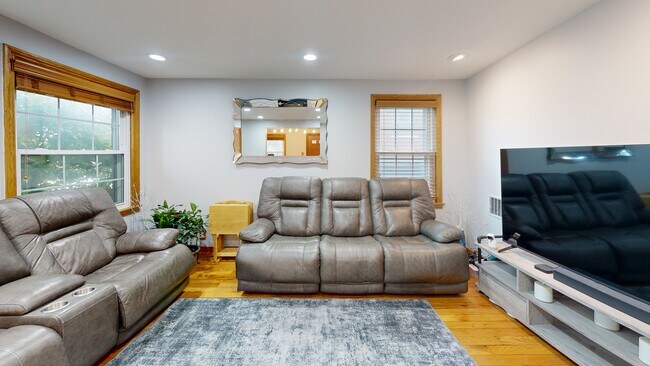 5106 W 64th St, Chicago, IL 60638 - photo 2