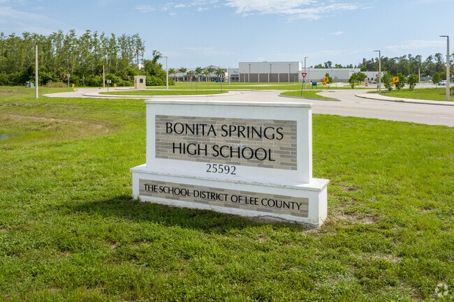 Bonita Springs High School in Bonita Springs has 677 students in grades 9-12th.