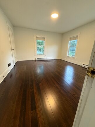 177 Laurel St, Lee, MA 01238