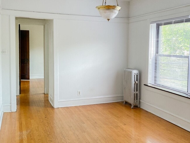 1448 W Cornelia Ave unit 2, Chicago, IL 60657 - photo 3