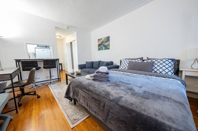 1422 2nd Ave unit ID1031985P, New York, NY 10021 - photo 2