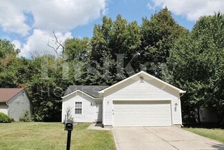 8748 Woodpointe Cir, Indianapolis, IN 46234
