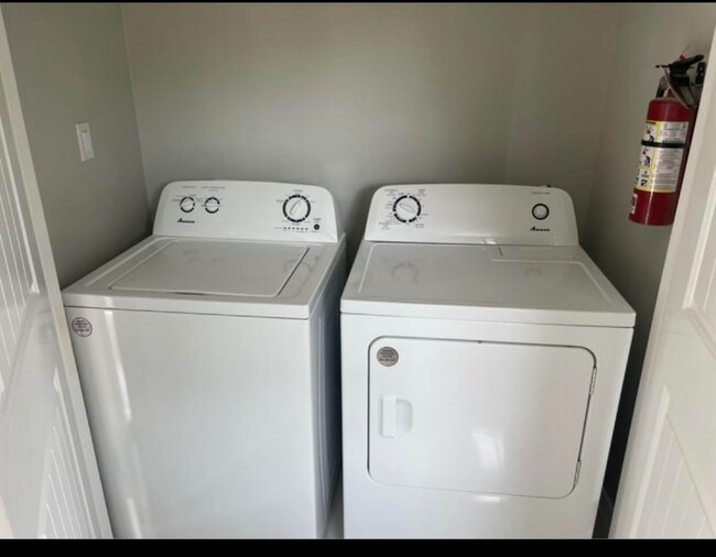 201 W Rutherford Ave unit 2, Edinburg, TX 78541 - photo 5