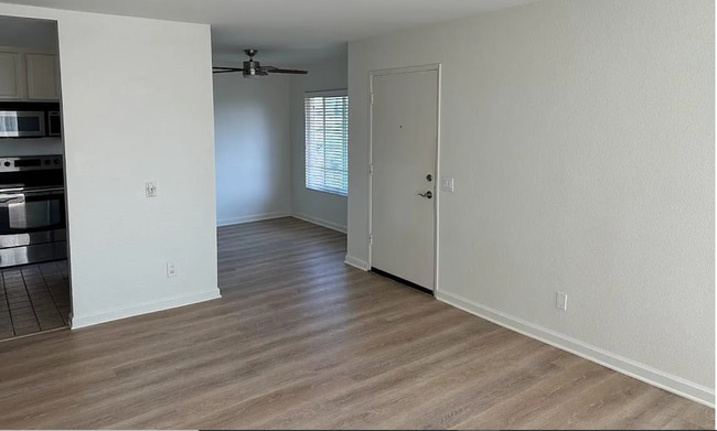 870 S Rancho Santa fe Rd unit E, San Marcos, CA 92078 - photo 3