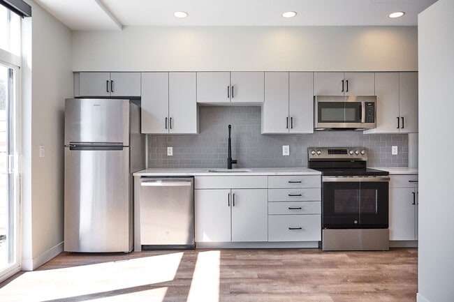 The Eddy, Biddeford, ME 04005 - photo 5