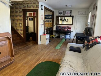 183 Weston St, Waltham, MA 02453