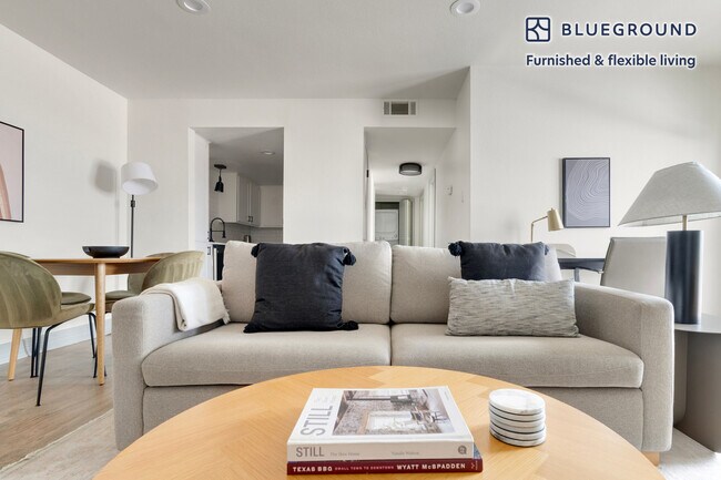 201 E 4th St unit FL2-ID339, Austin, TX 78701 - photo 2