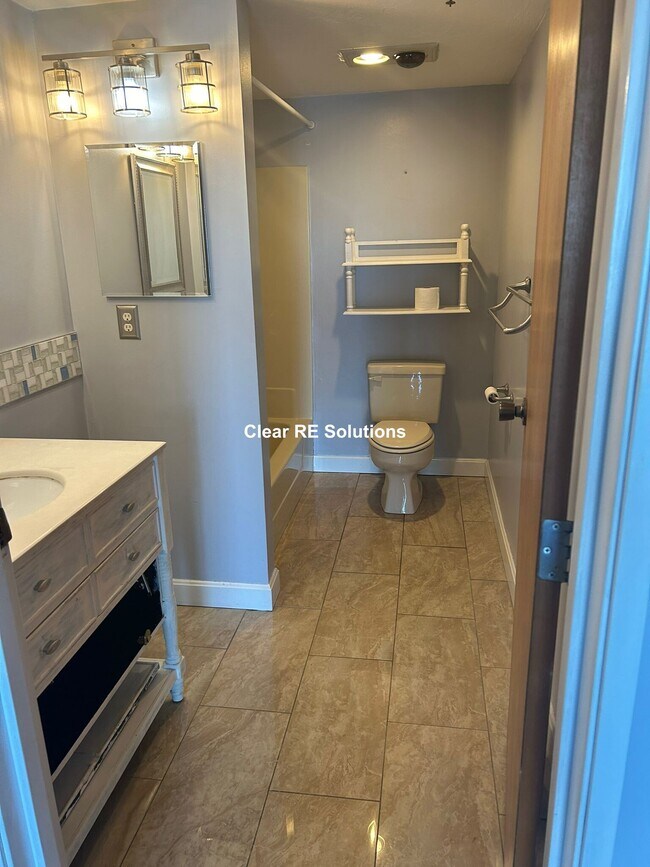 Captain Cove's Condominiums, Quincy, MA 02169 - photo 7