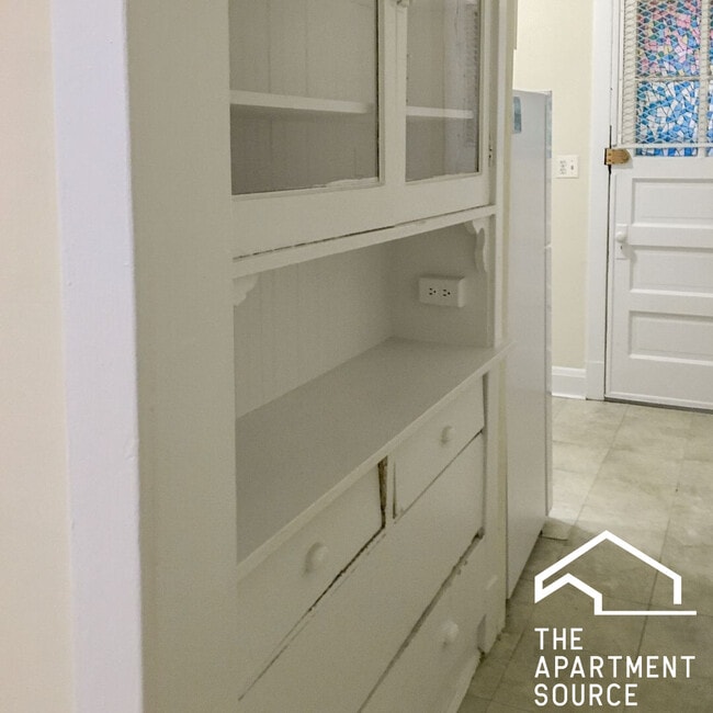 2890 N Clark St unit 1, Chicago, IL 60657 - photo 3