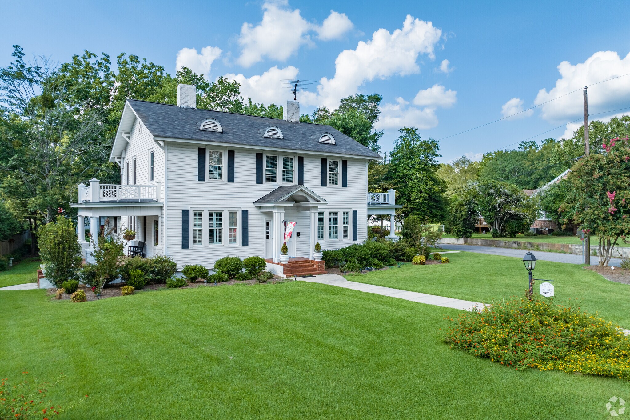 Large colonial homes can be found dotted throughout the bungalows of Edgefield county.