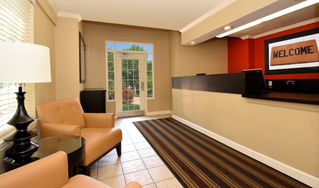 10020 Skinner Lake Dr, Jacksonville, FL 32246 - photo 7