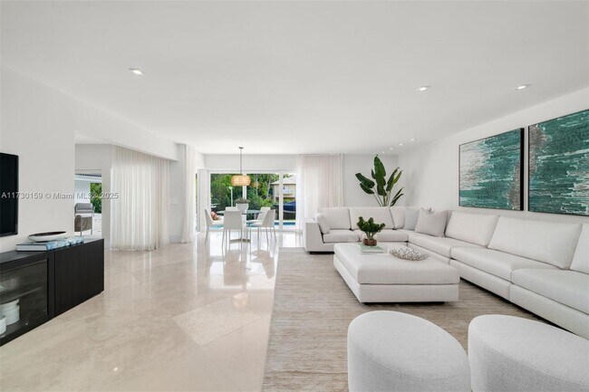 7155 Los Pinos Blvd, Coral Gables, FL 33143 - photo 6