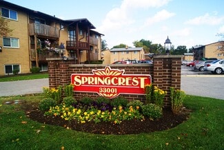 33001 Vine St, Willowick, OH 44095