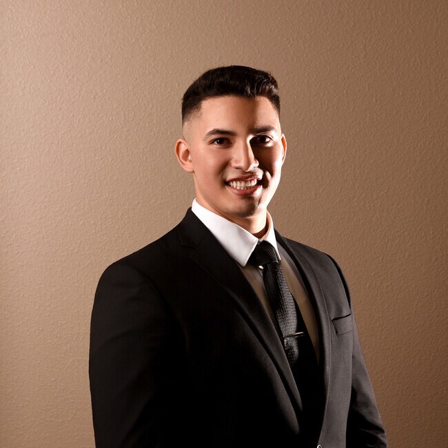 Agent Photo