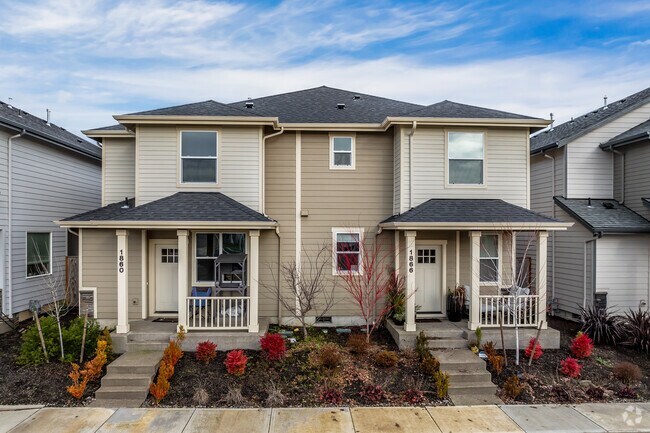 There are newly built townhomes coming to the outer communities of Dallas.