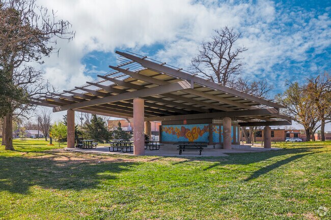 West Douglas Park offers a shaded pavilion that is perfect for picnics.