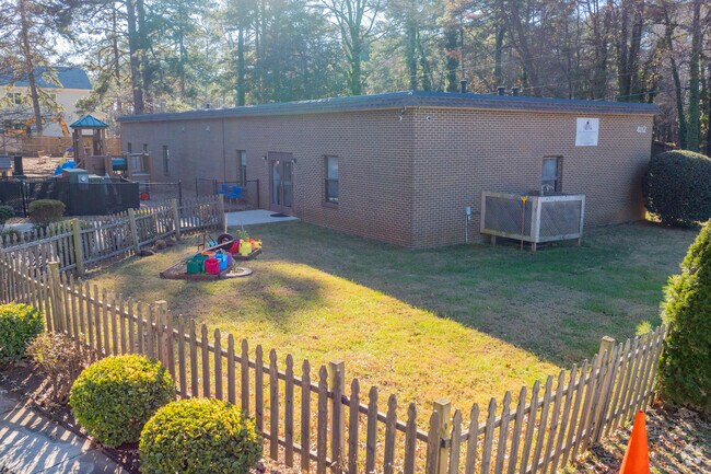 Niche.Com has not yet graded Atlas International School.