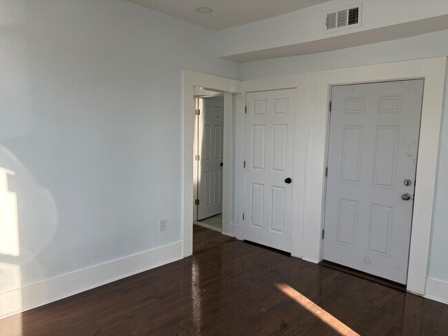 329 Elizabeth Ave unit 2, Newark, NJ 07112 - photo 6