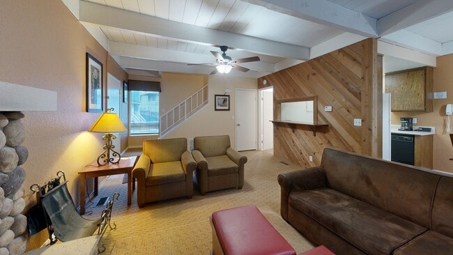 196 114 Rockledge Ln, Lake Arrowhead, CA 92352 - photo 2