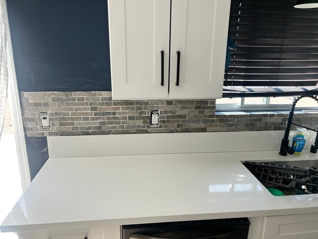 3921 Blairmoor St, North Las Vegas, NV 89032 - photo 4