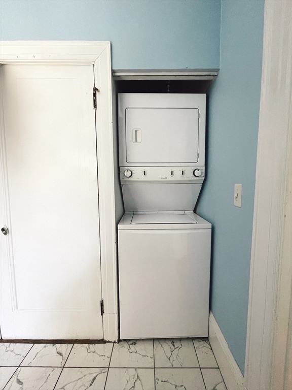 1691 Beacon St Unit 2, Brookline, MA 02445