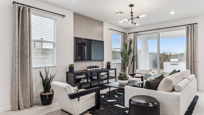 1193 E Kachina Trail, Phoenix, AZ 85042 - photo 3