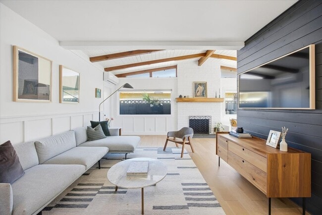 3834 W 147th Place, Hawthorne, CA 90250 - photo 3