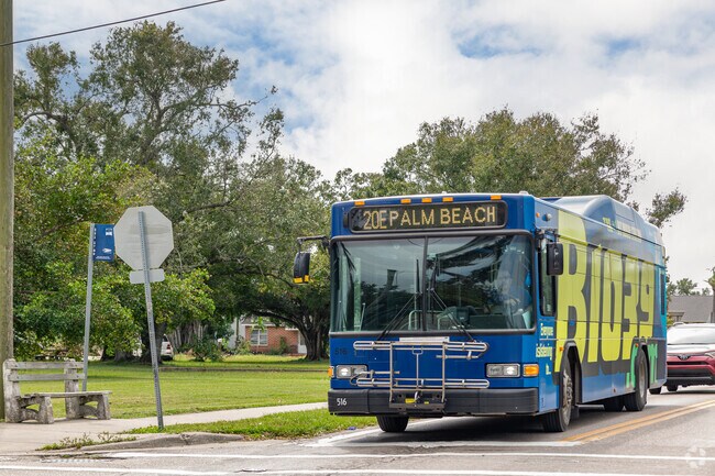 Billy Creek residents will find several convenient bus stops throughout the neighborhood.