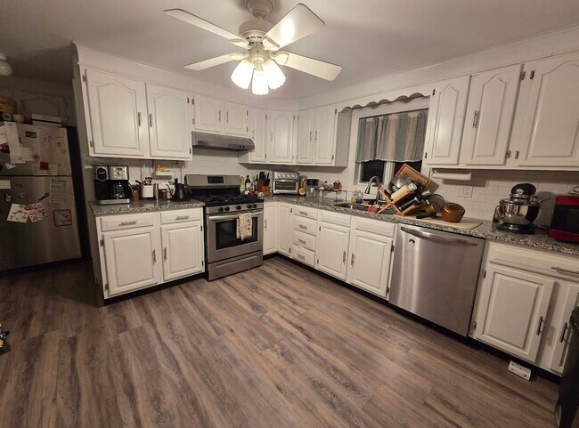 22 Victoria St unit 3, Somerville, MA 02144 - photo 3