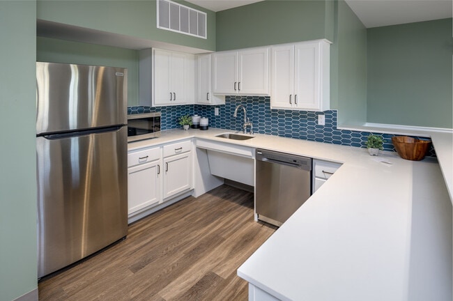 Eastern Woods Senior Apartments, Findlay, OH 45840 - photo 2