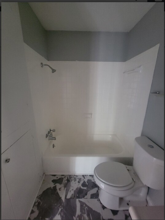 225 W Mcdowell Rd unit D7, Jackson, MS 39204 - photo 6