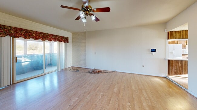 7770 S Camino Mirlo, Tucson, AZ 85747 - photo 3