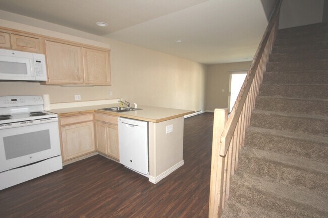 144 3rd St W, Whitefish, MT 59937 - photo 2