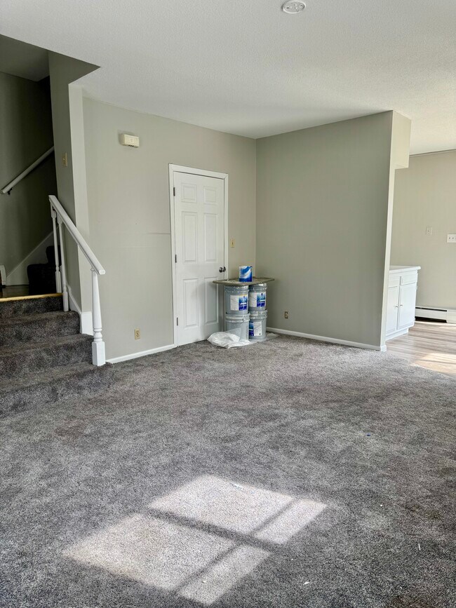 1921 E 33rd St, Des Moines, IA 50317 - photo 4