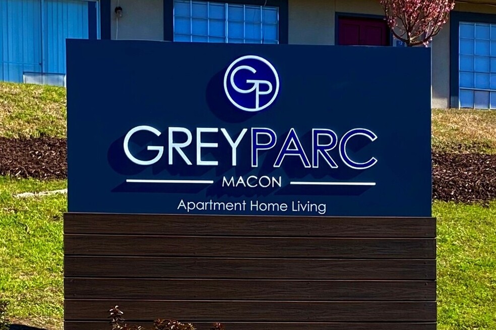GREY PARC OF MACON