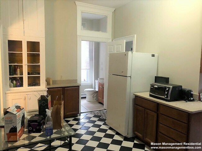 38 Gardner St unit 2, Allston, MA 02134 - photo 6