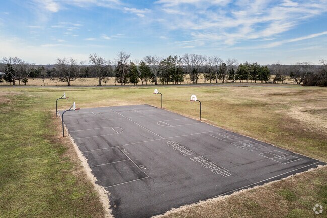 Pinebrook Elementary School has basketball courts and a lot of space for students to exercise.