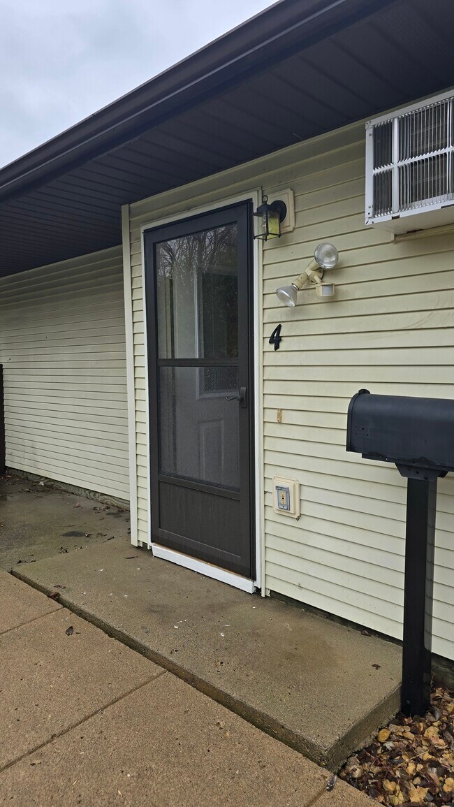 Front door Unit #4