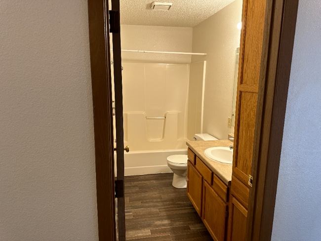 1401 12th St E unit 17, West Fargo, ND 58078 - photo 2