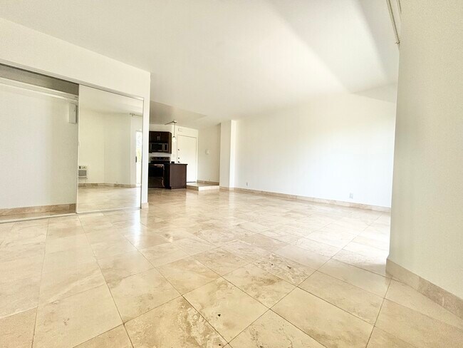 3947 Los Feliz Blvd unit 105A, Los Angeles, CA 90027 - photo 4