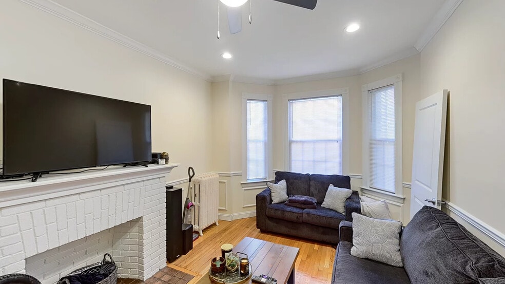 15 Glenville Ave unit 1, Allston, MA 02134 - photo 1
