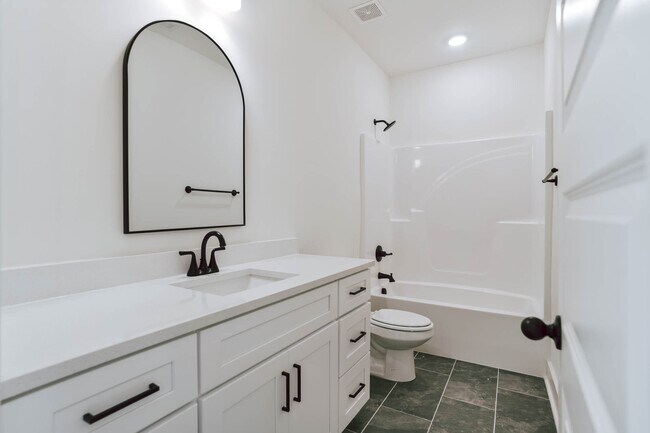 1289 Woodland Cir unit 37687169, Opelika, AL 36801 - photo 4