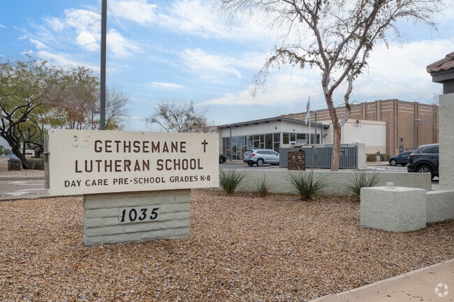 Gethsemane Lutheran School in Tempe offers dual language learning.